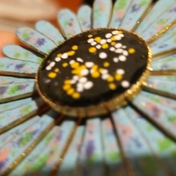 COPY - Flower Brooch / Pin Vintage - Picture 5 of 5